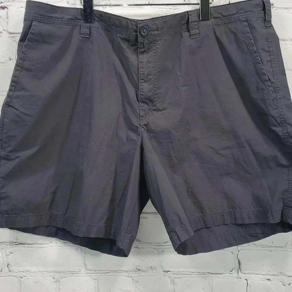 Men's Columbia Modern Classic Flat Front Gray Shorts Size 44 Inseam 8